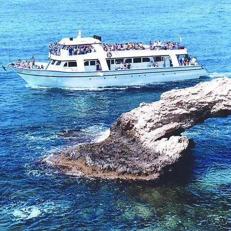 Picture Renting This Luxury 134 Βίλα Αγία Νάπα